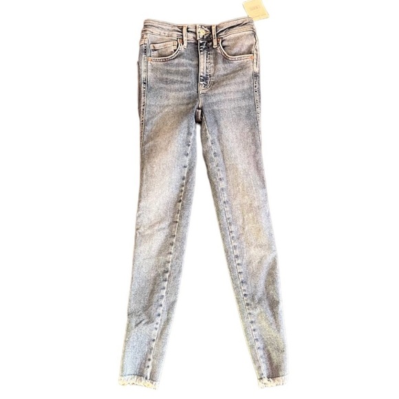 FREE PEOPLE We The Free Denim Skinny Jeans Mid Rise Sierra Size 24 NWT - Picture 1 of 8